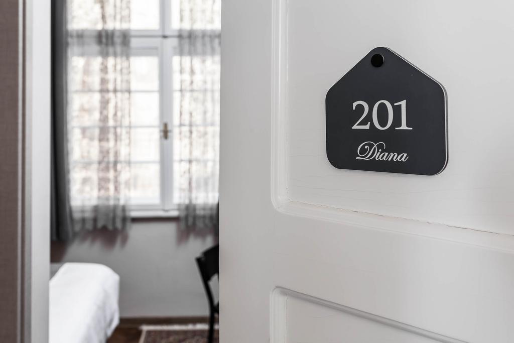 ホテル ロンドン B＆B スコピエ 部屋 写真